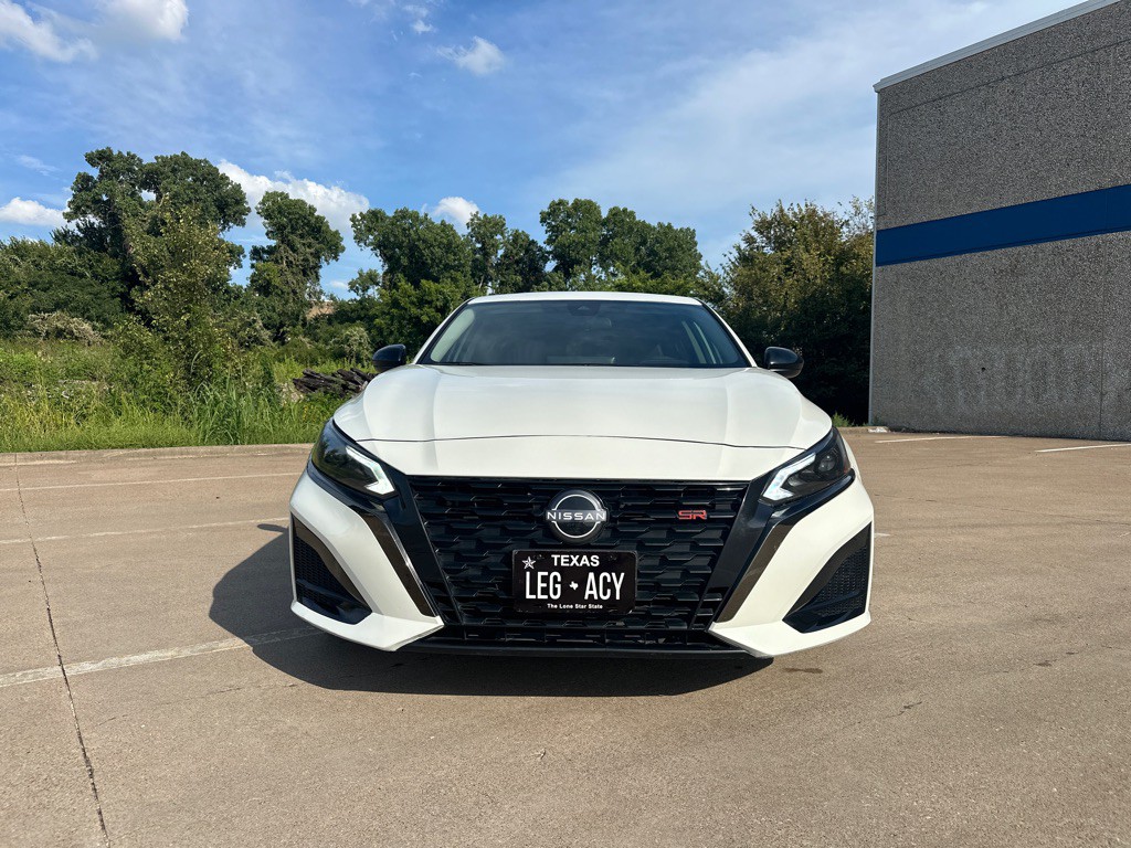 2023 Nissan Altima Image 9