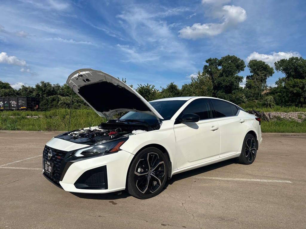 2023 Nissan Altima Image 11