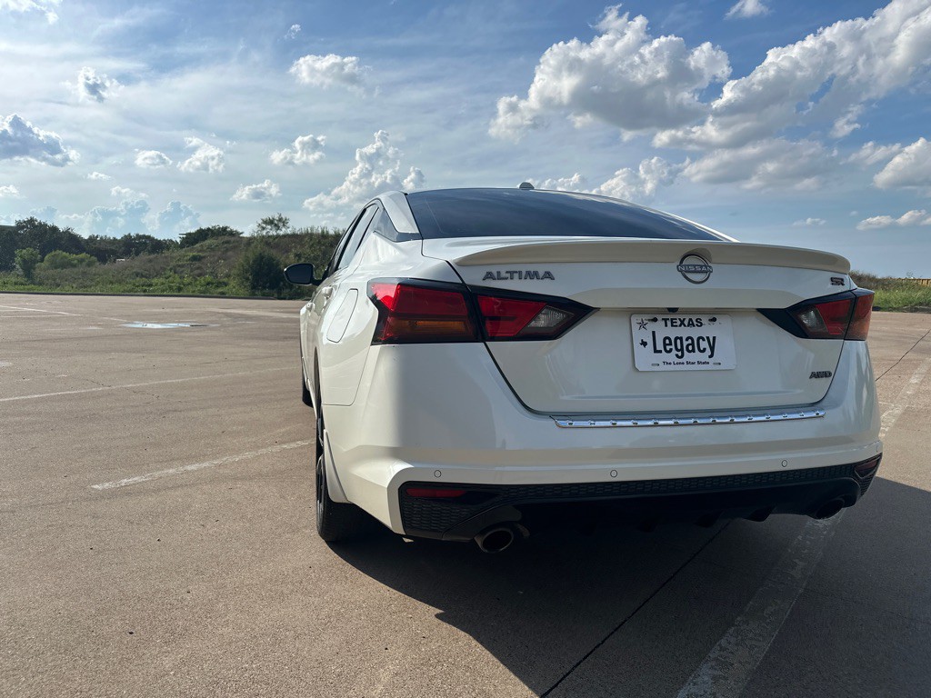 2023 Nissan Altima Image 16