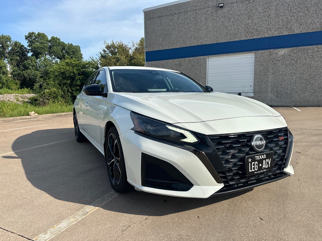 2023 Nissan Altima Image 21