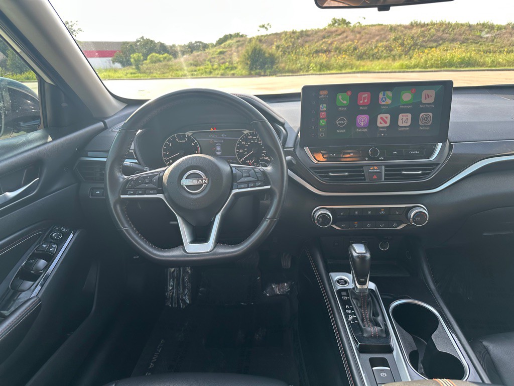 2023 Nissan Altima Image 39