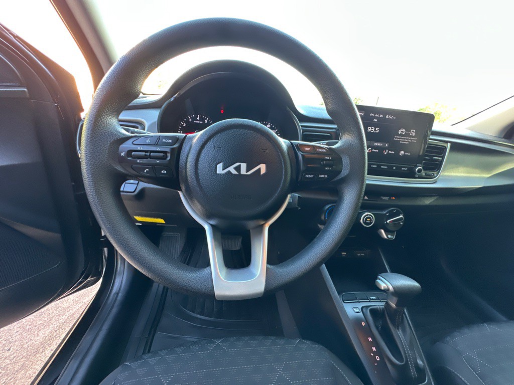 2022 Kia Rio Image 29