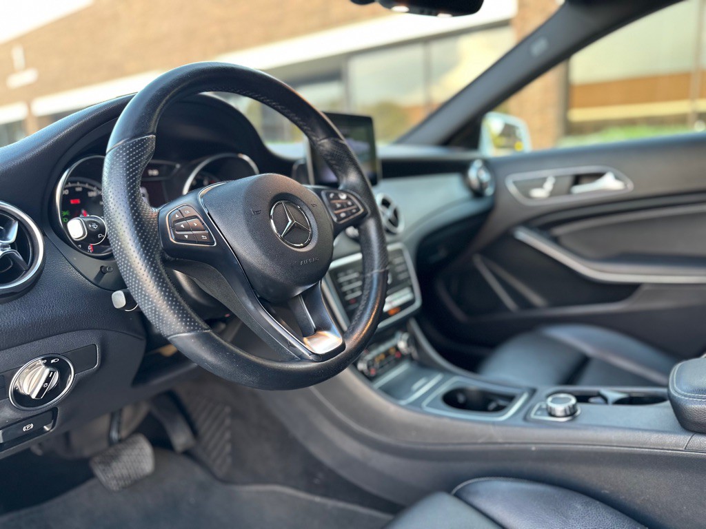 2019 Mercedes-Benz GLA-Class Image 25