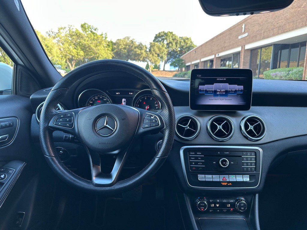 2019 Mercedes-Benz GLA-Class Image 29