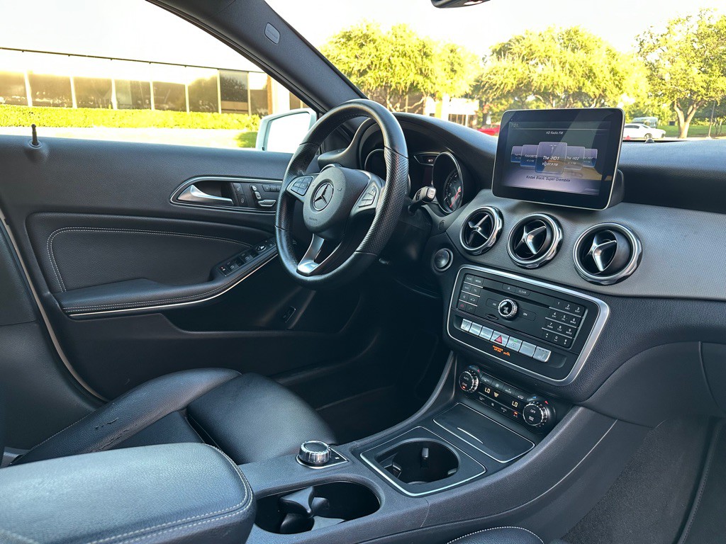 2019 Mercedes-Benz GLA-Class Image 31