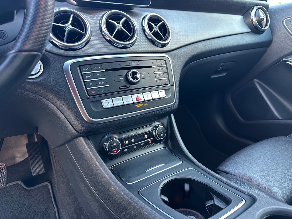2019 Mercedes-Benz GLA-Class Image 37