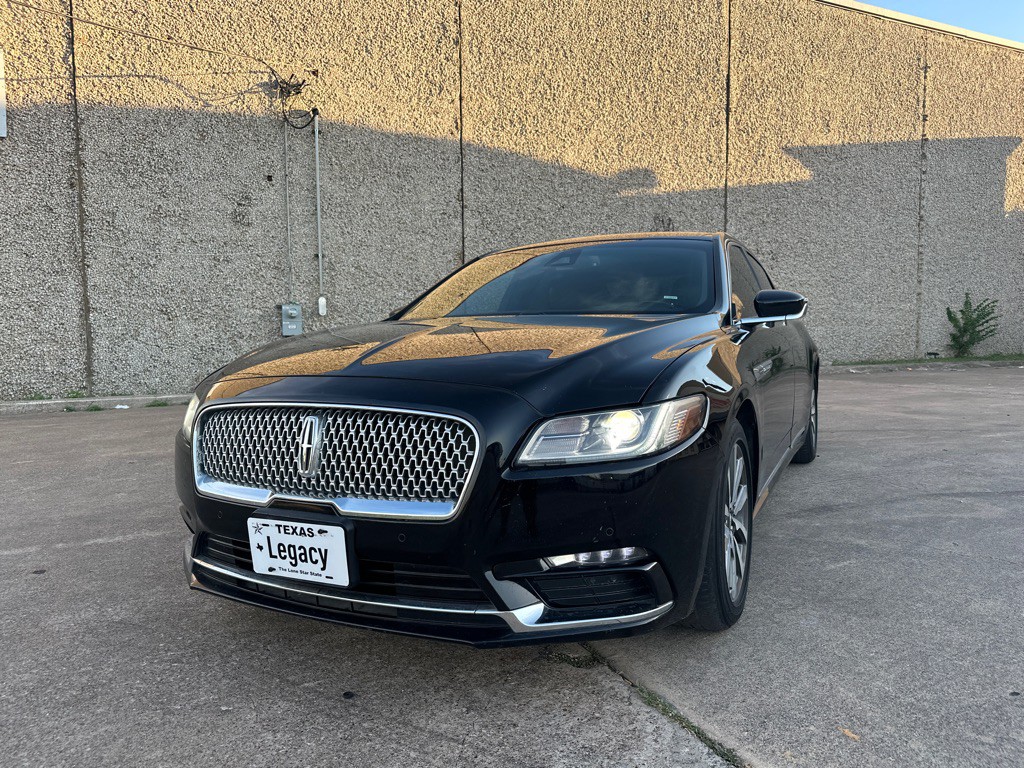2018 Lincoln Continental Image 8