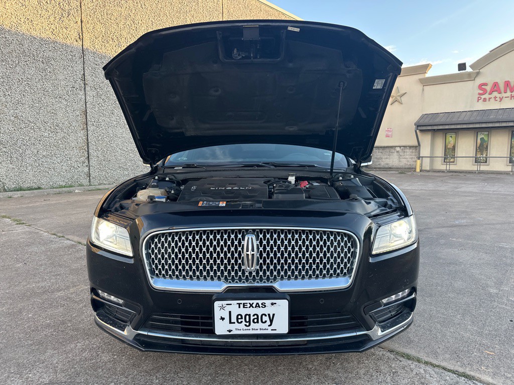 2018 Lincoln Continental Image 10
