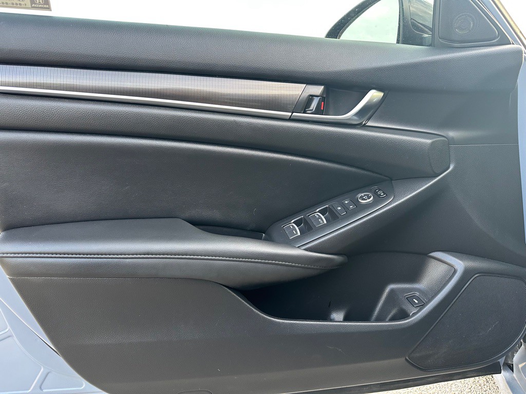 2022 Honda Accord Image 29