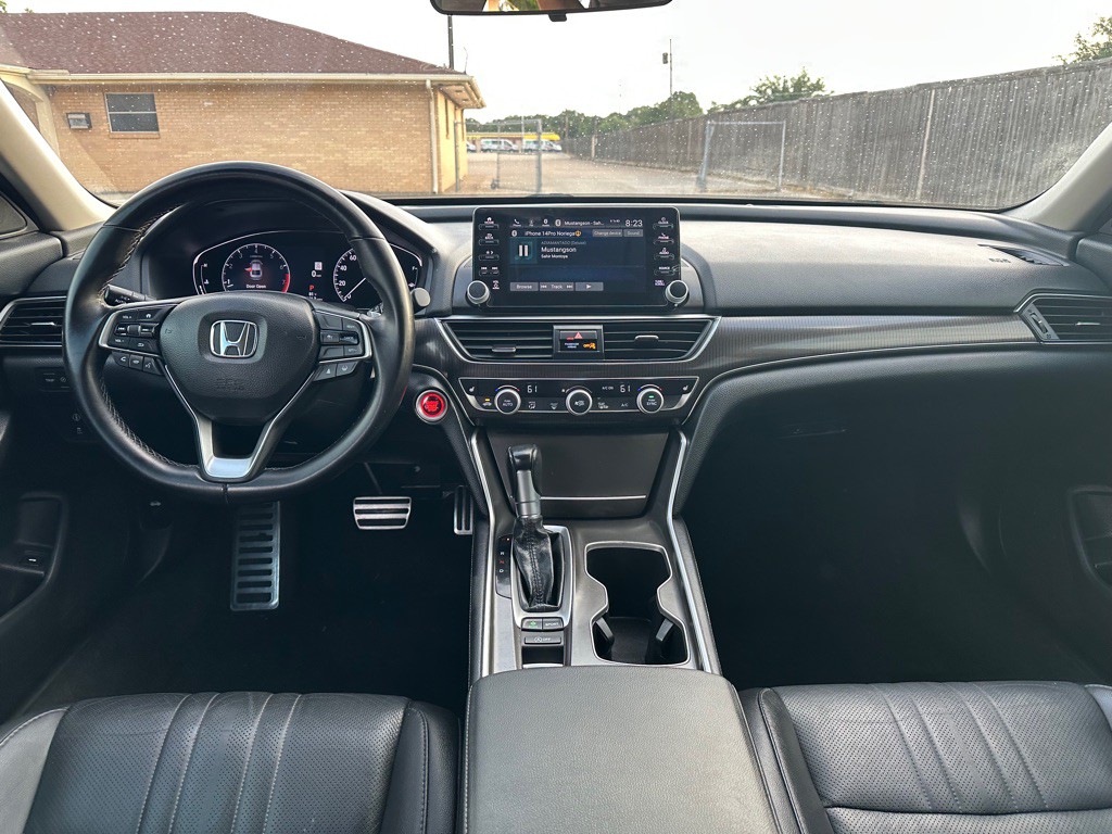 2022 Honda Accord Image 39