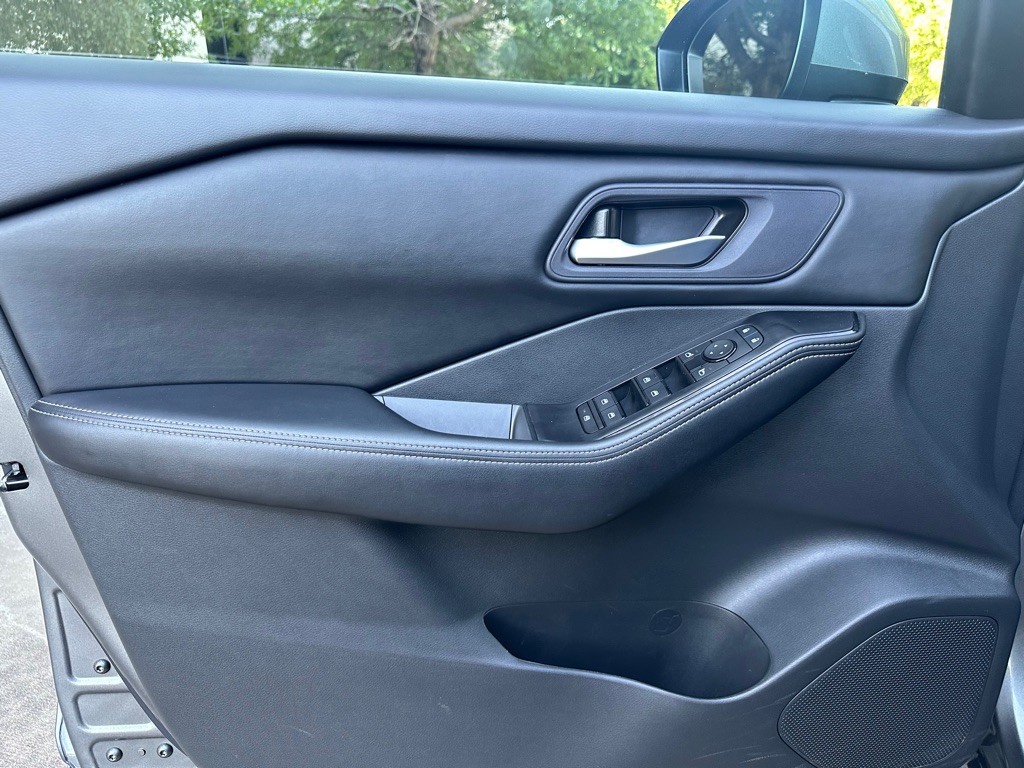 2024 Nissan Rogue Image 25