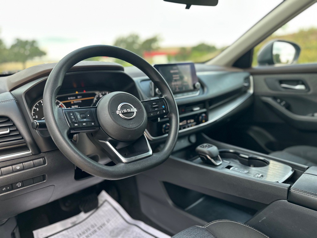 2023 Nissan Rogue Image 24
