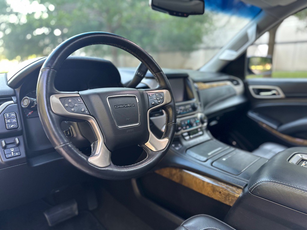 2017 GMC Yukon Image 22