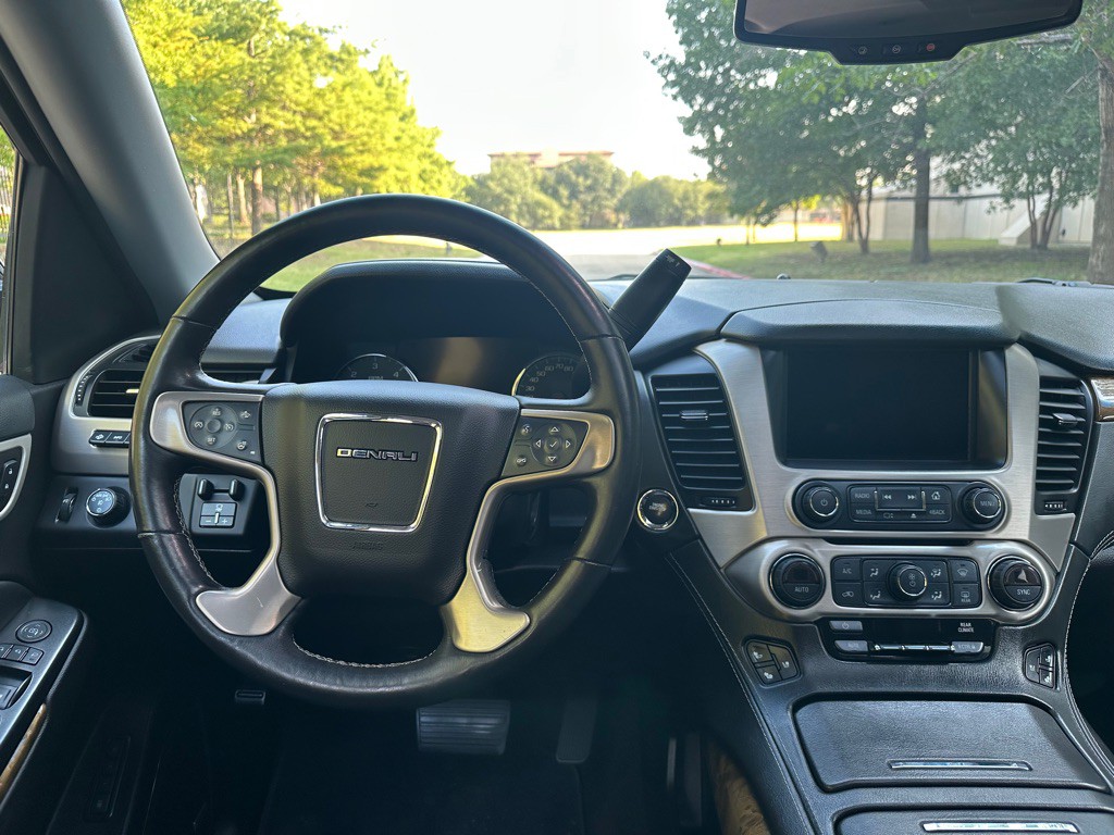 2017 GMC Yukon Image 29