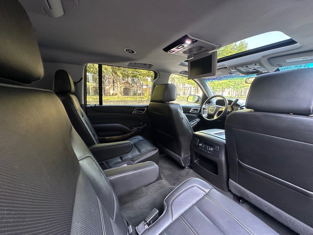 2017 GMC Yukon Image 32