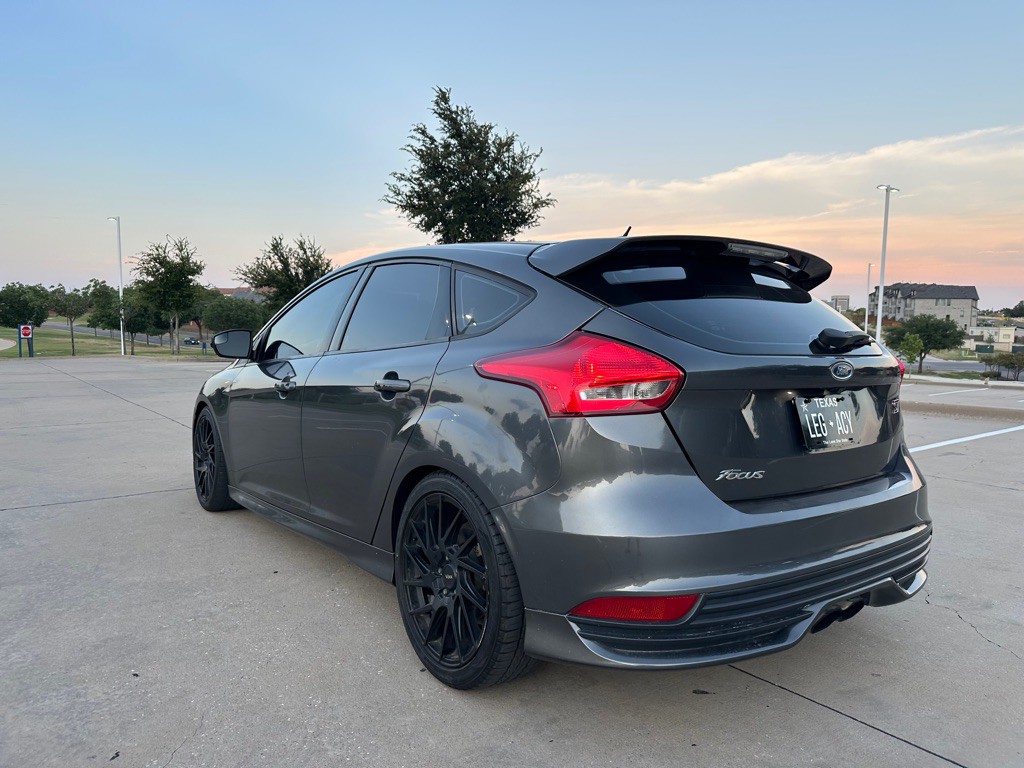 2018 Ford Focus Image 15