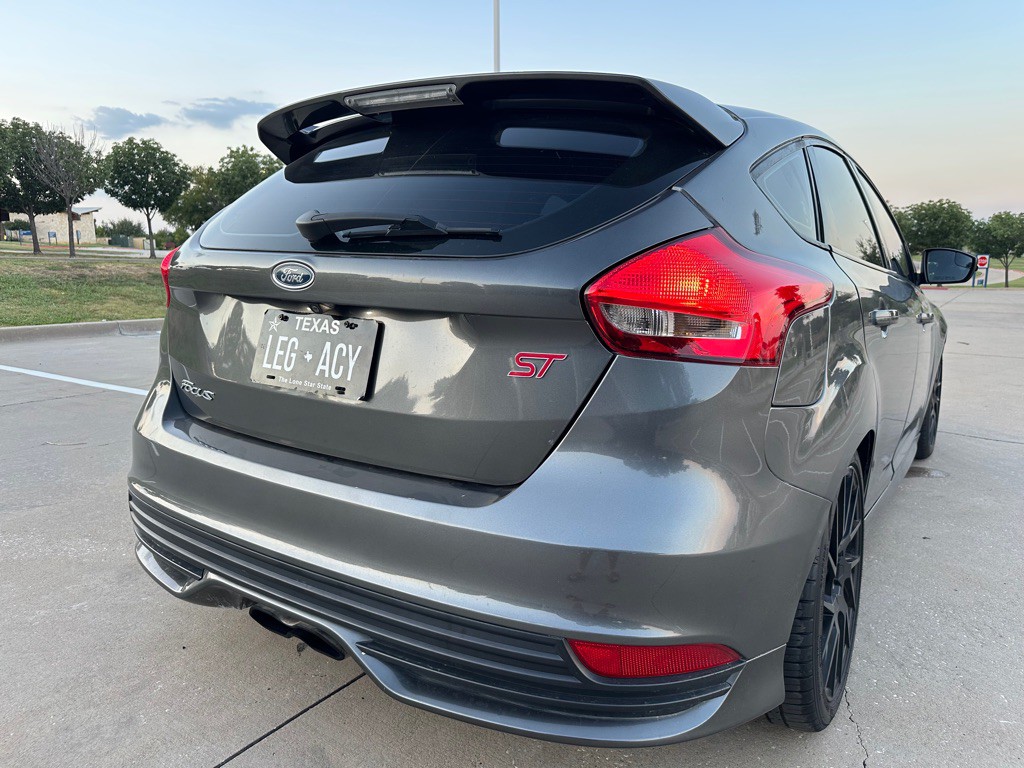 2018 Ford Focus Image 17