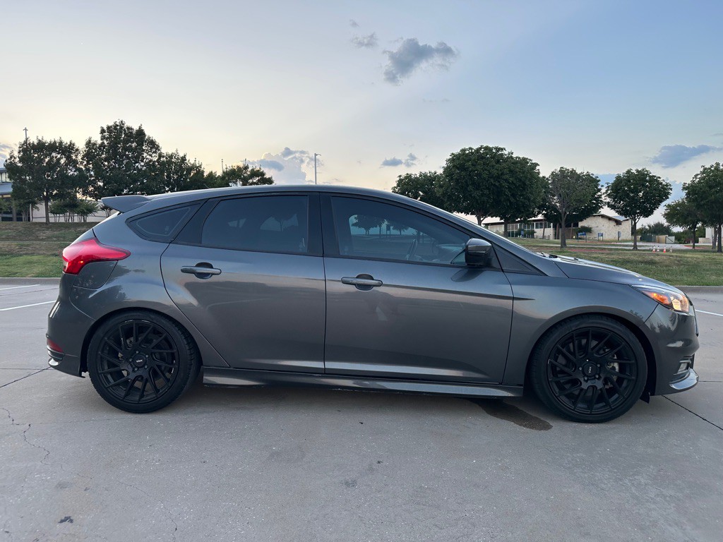 2018 Ford Focus Image 21