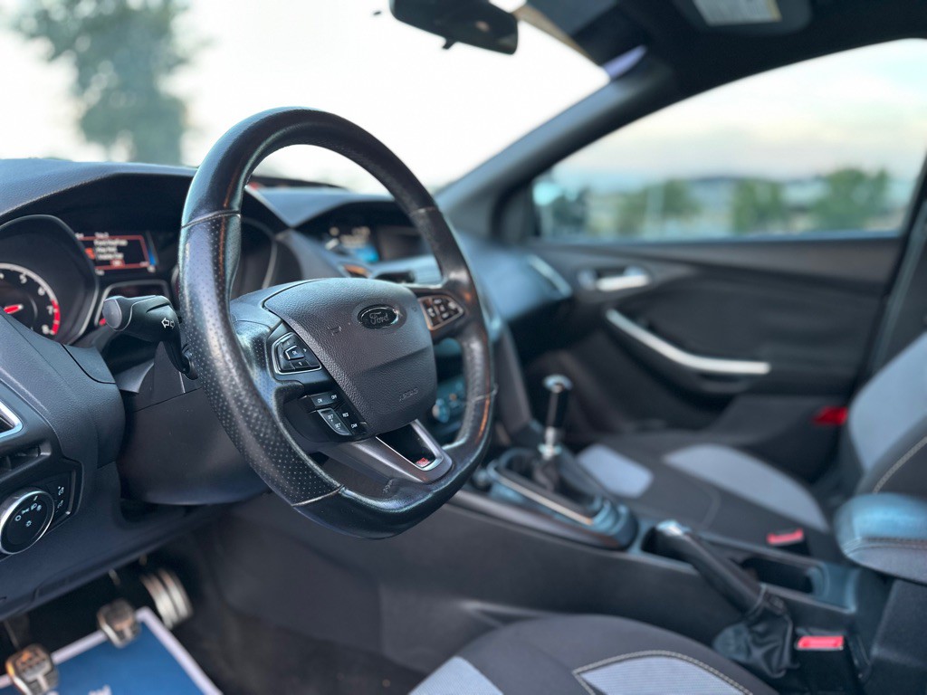 2018 Ford Focus Image 25