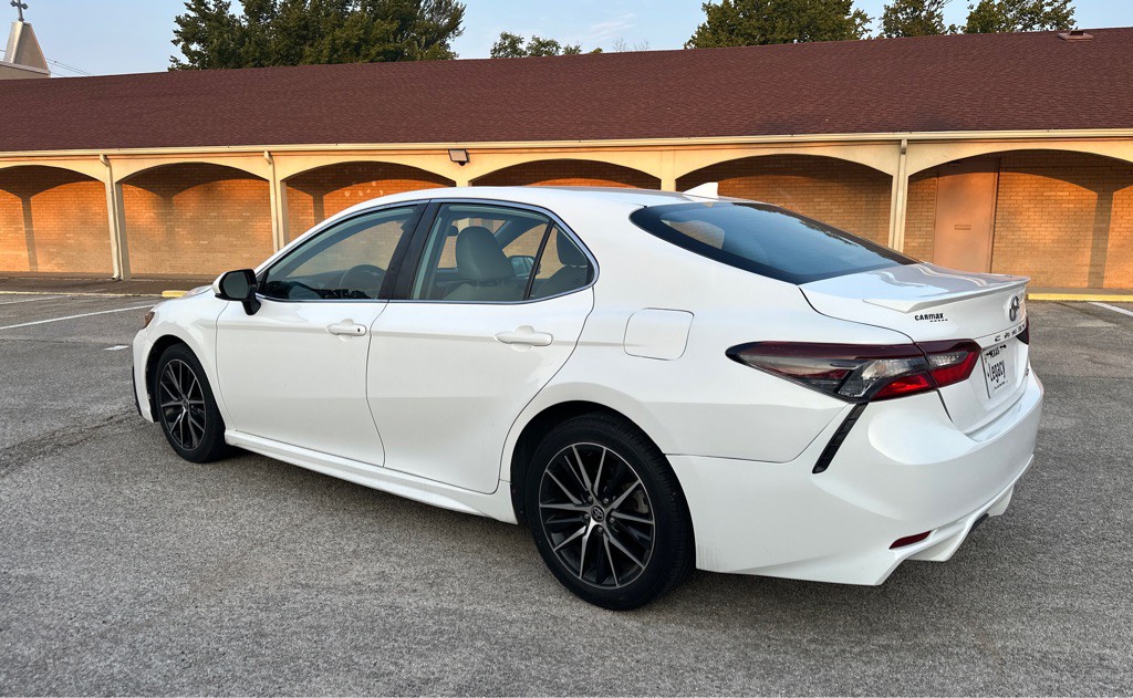 2021 Toyota Camry Image 15