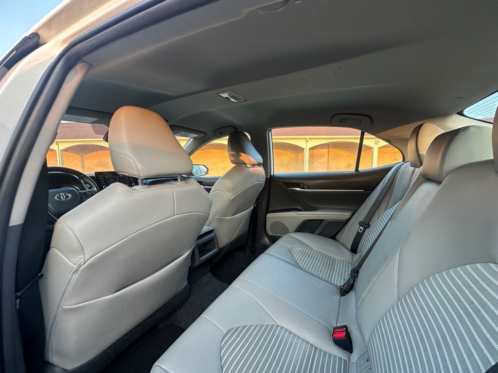 2021 Toyota Camry Image 26