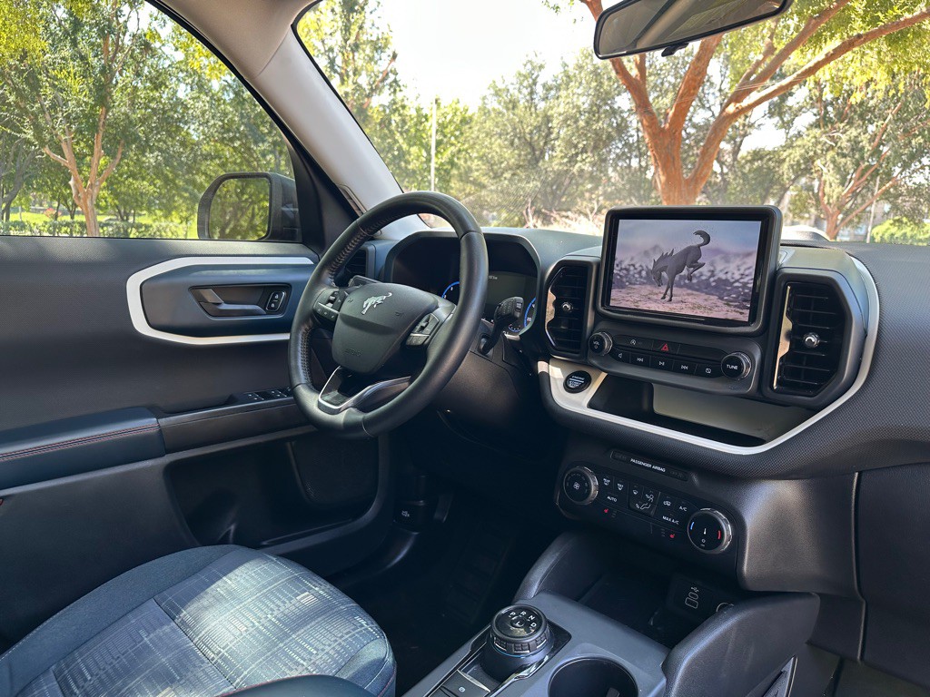 2023 Ford Bronco Image 25