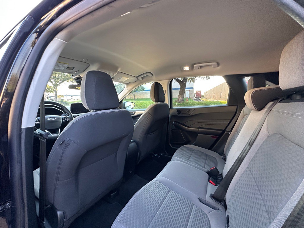2022 Ford Escape Image 25