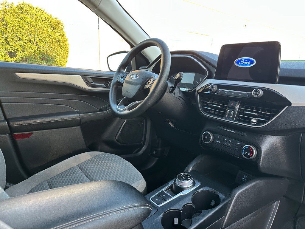 2022 Ford Escape Image 27