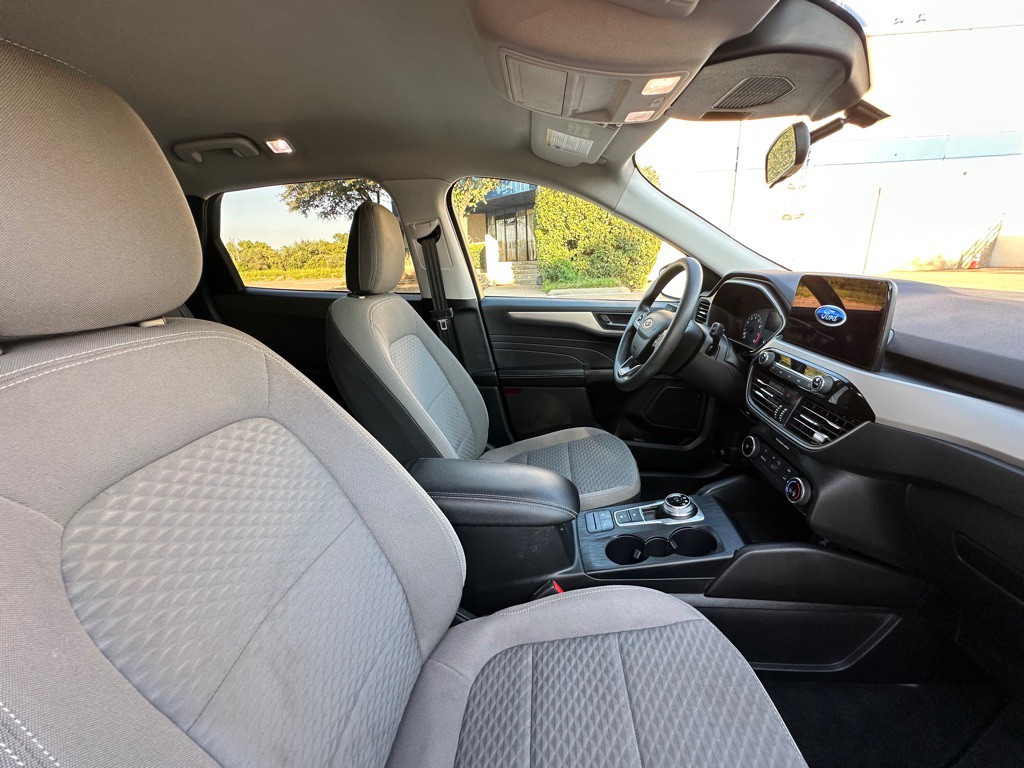 2022 Ford Escape Image 28