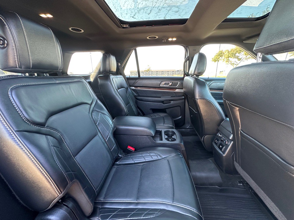 2018 Ford Explorer Image 30