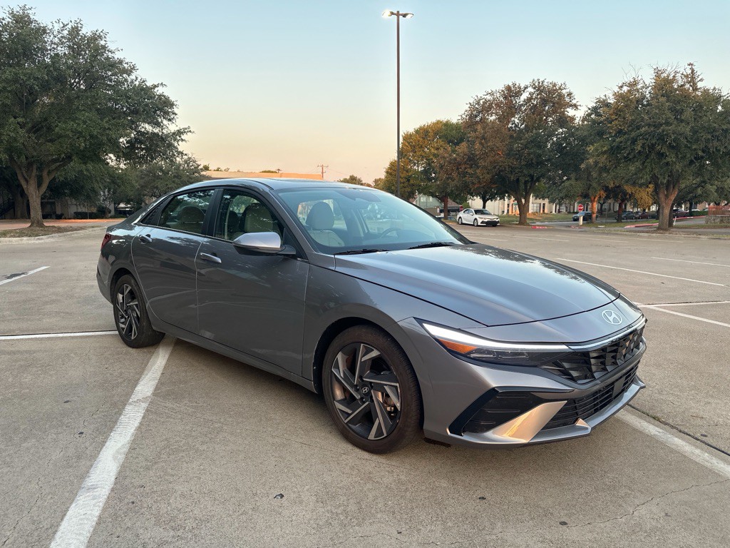 2025 Hyundai Elantra Image 19