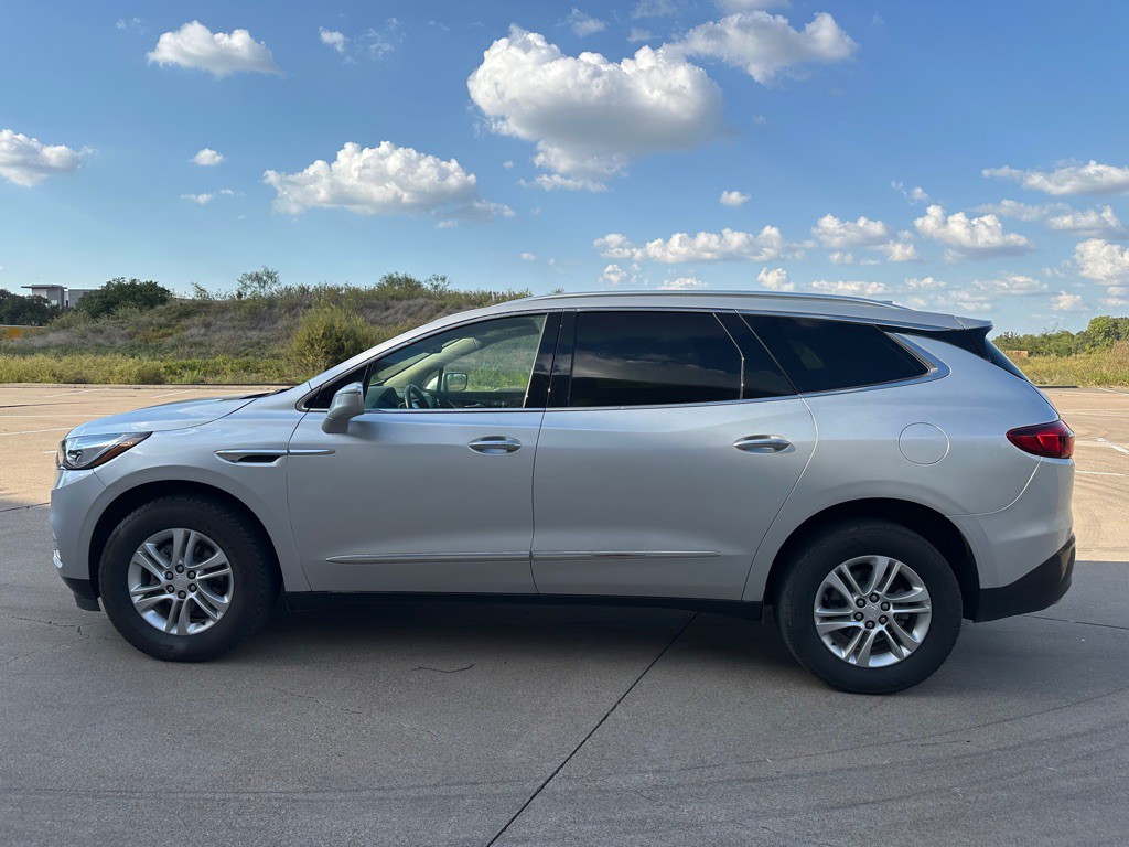 2021 Buick Enclave Image 12