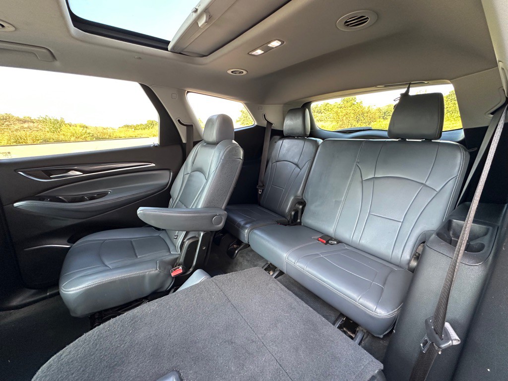 2021 Buick Enclave Image 25