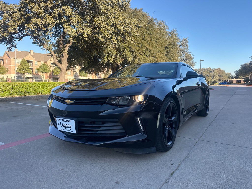 2017 Chevrolet Camaro Image 8
