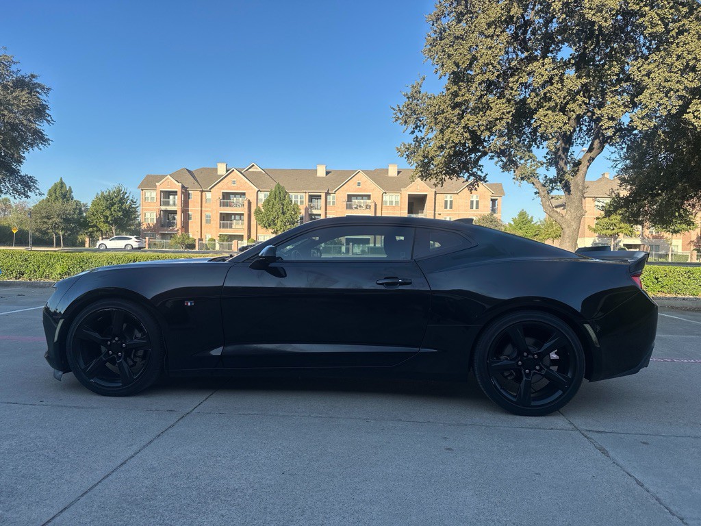 2017 Chevrolet Camaro Image 14