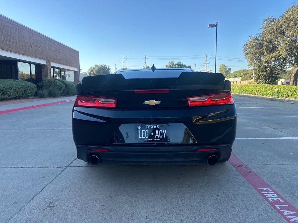 2017 Chevrolet Camaro Image 17