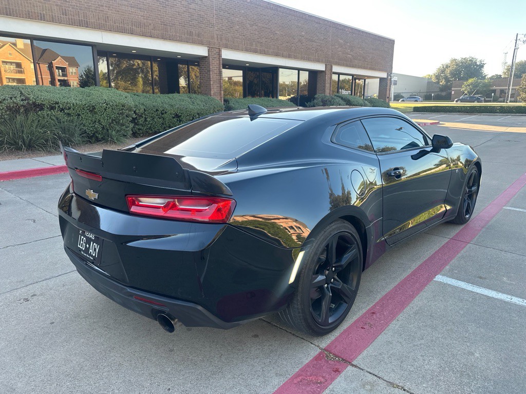 2017 Chevrolet Camaro Image 20