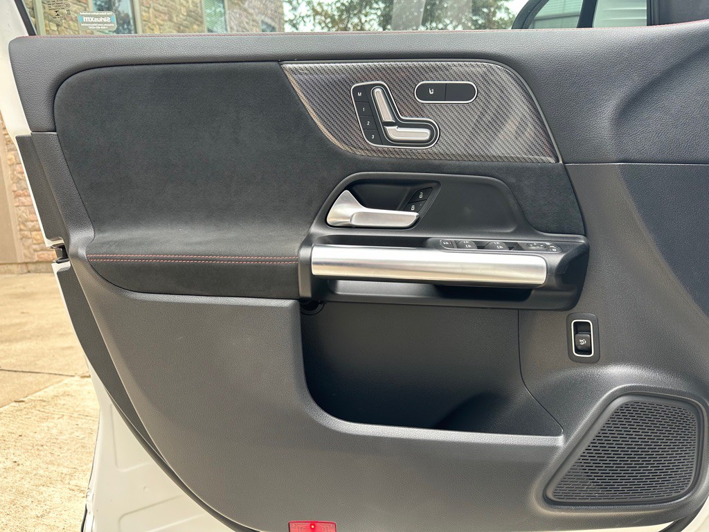 2023 Mercedes-Benz GLA-Class Image 24