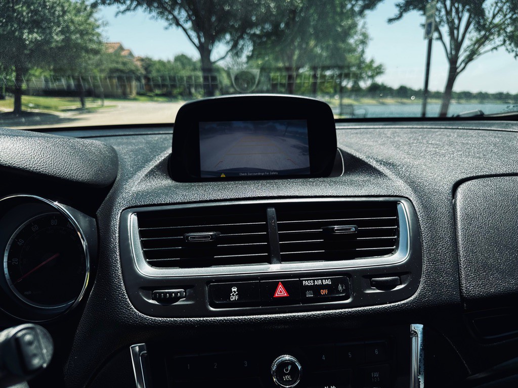 2016 Buick Enclave Image 28