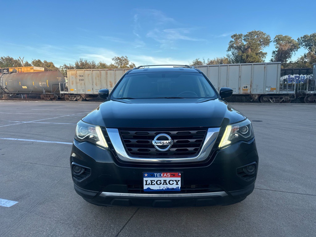 2018 Nissan Pathfinder Image 9