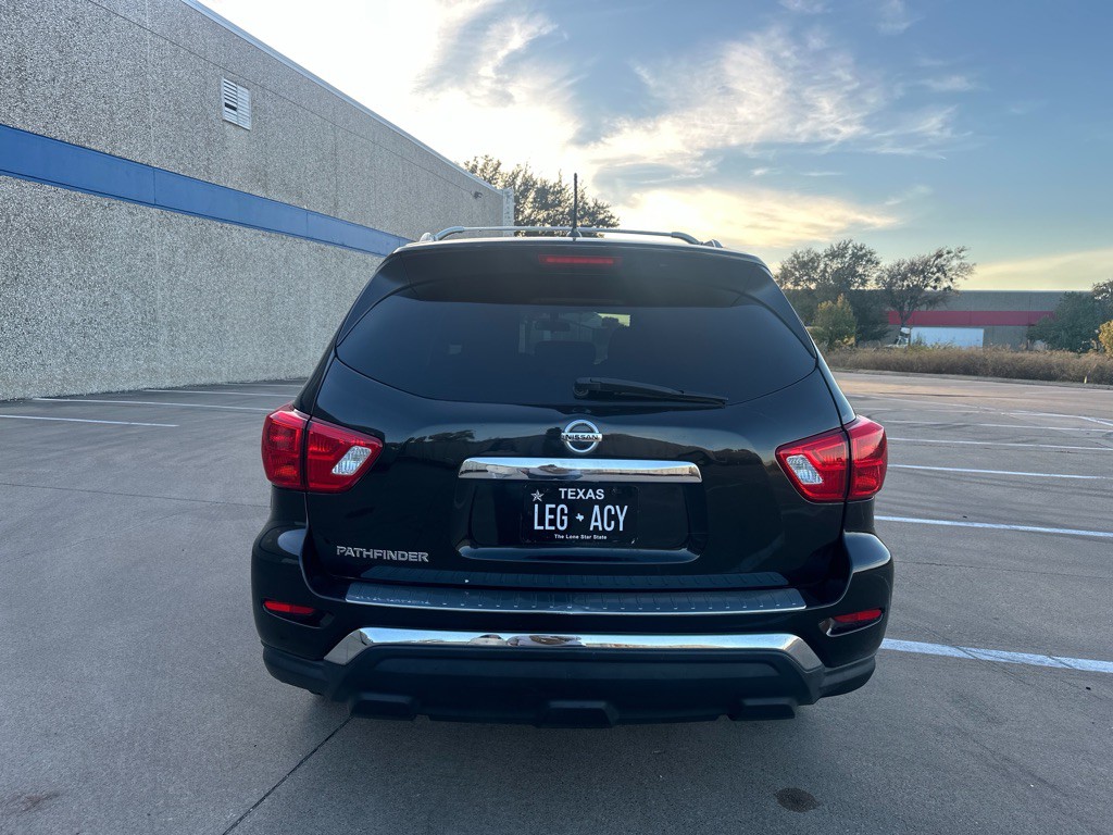 2018 Nissan Pathfinder Image 15