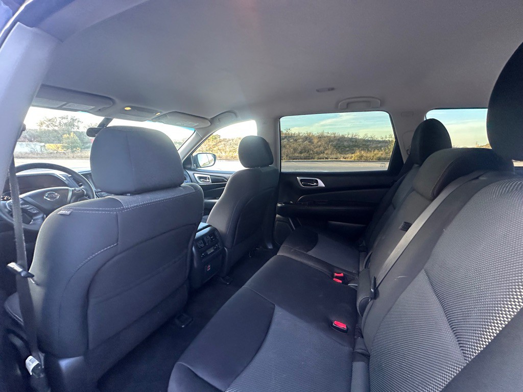 2018 Nissan Pathfinder Image 23