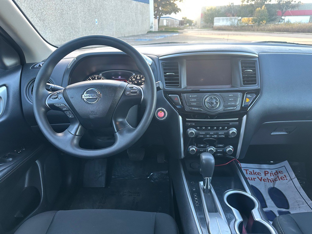 2018 Nissan Pathfinder Image 24