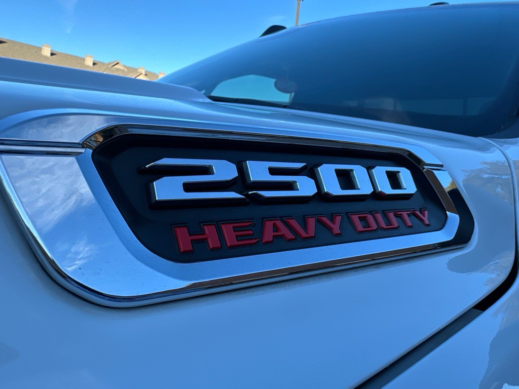 2023 RAM 2500 Image 23