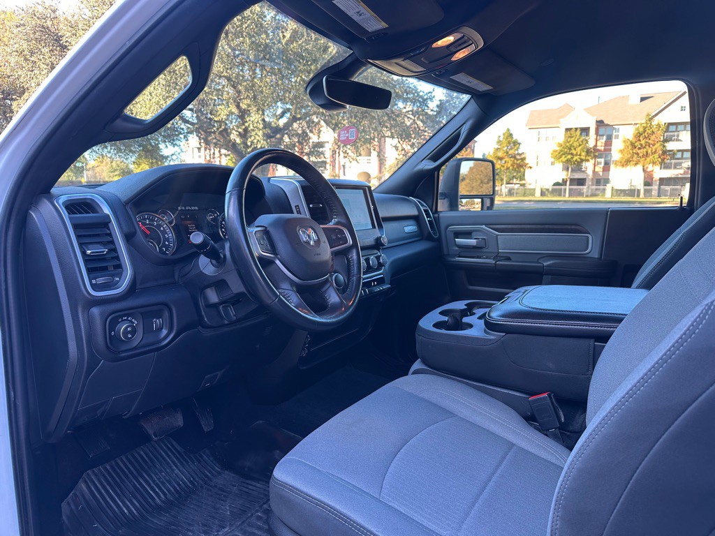 2023 RAM 2500 Image 25