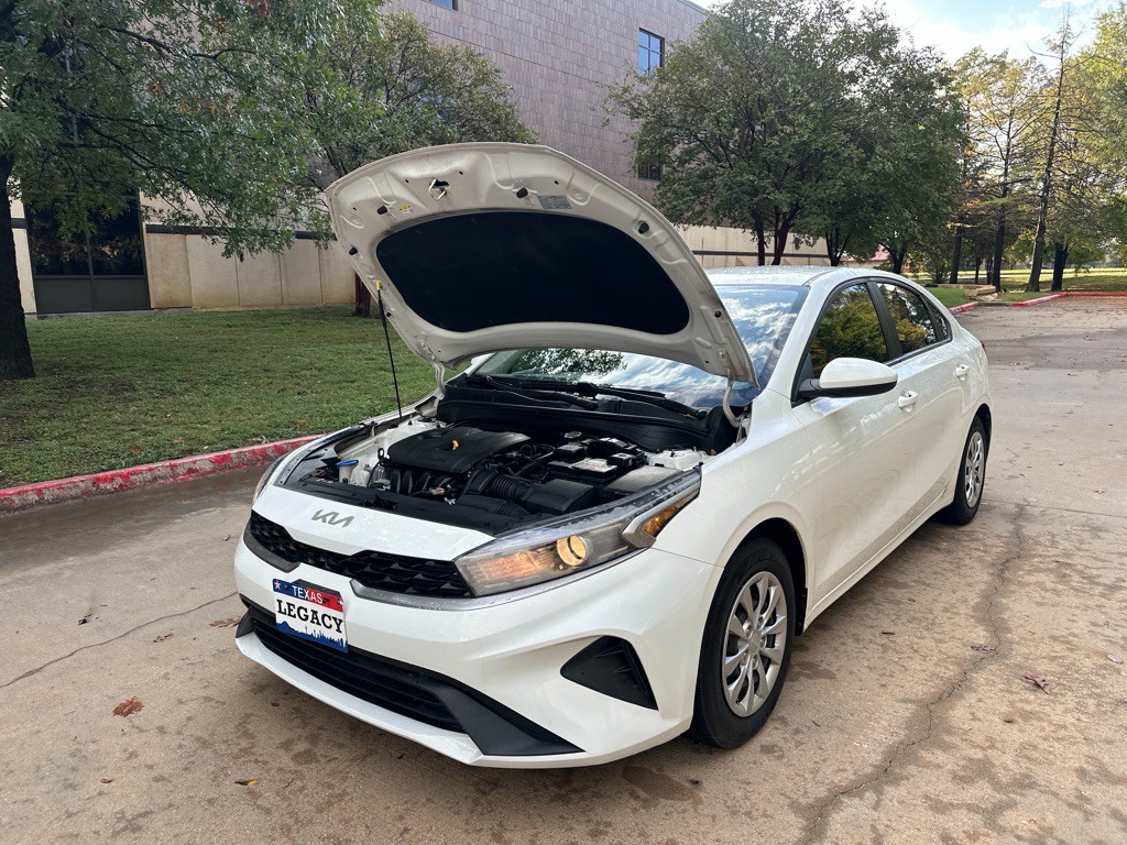 2022 Kia Forte Image 11