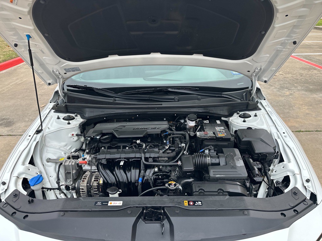 2024 Hyundai Elantra Image 10