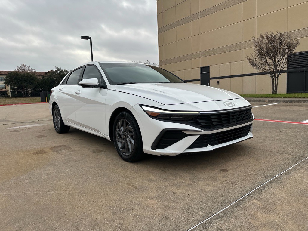 2024 Hyundai Elantra Image 20