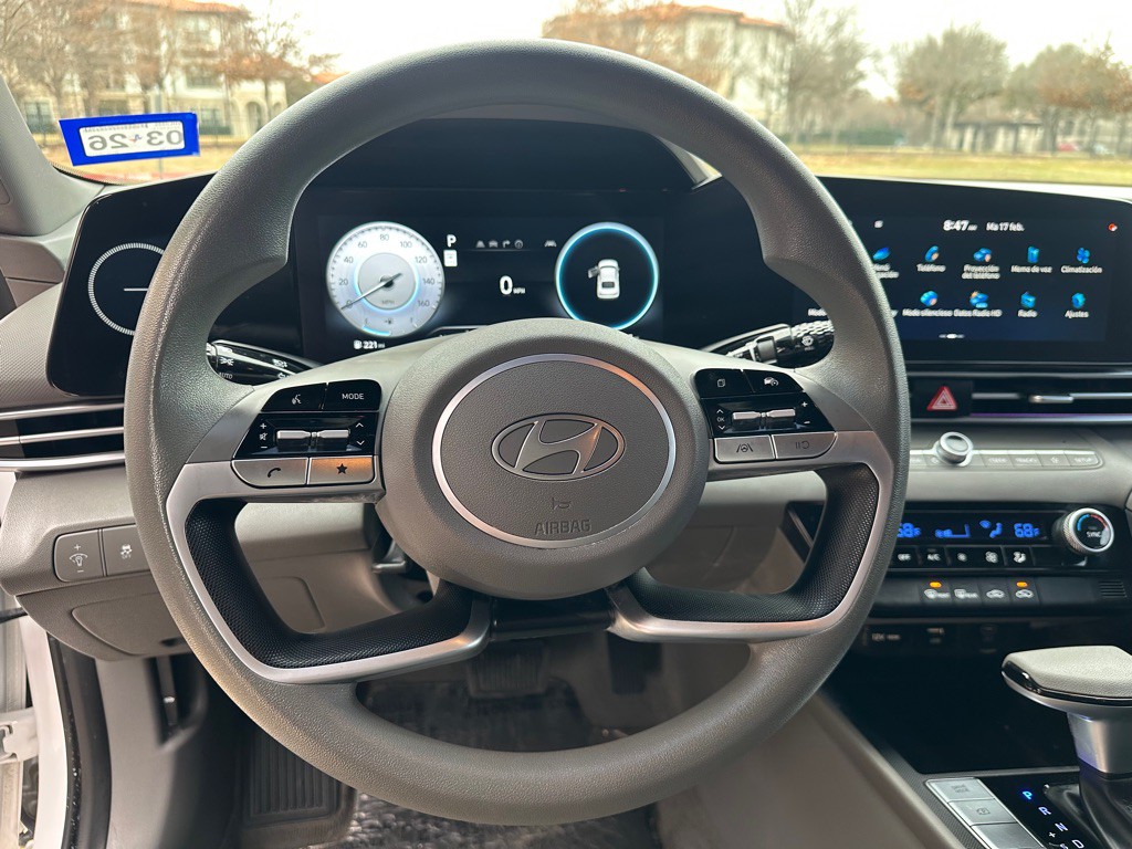 2024 Hyundai Elantra Image 22