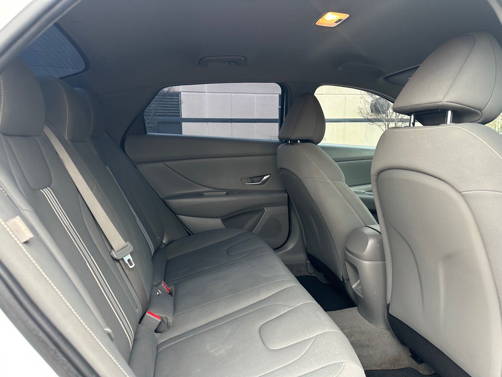 2024 Hyundai Elantra Image 28